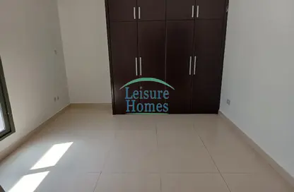 Apartment - 2 Bedrooms - 1 Bathroom for rent in Al Barsha 1 - Al Barsha - Dubai