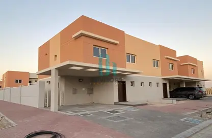 Townhouse - 3 Bedrooms - 3 Bathrooms for sale in Manazel Al Reef 2 - Al Samha - Abu Dhabi