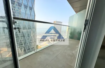 Apartment - 4 Bedrooms - 5 Bathrooms for rent in Corniche Road - Abu Dhabi