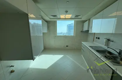 Apartment - 2 Bedrooms - 3 Bathrooms for rent in Danet Abu Dhabi - Abu Dhabi