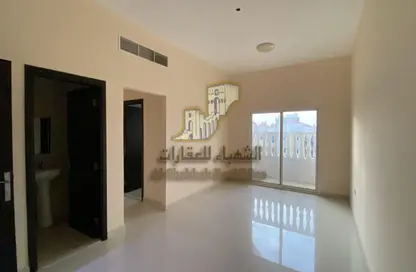 Apartment - 2 Bedrooms - 3 Bathrooms for rent in Al Jurf Industrial 3 - Al Jurf Industrial - Ajman