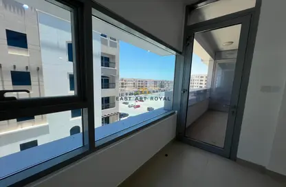 شقة - 2 غرف نوم - 3 حمامات للايجار في مجمع ار دي كي السكني - روضة أبو ظبي - أبوظبي