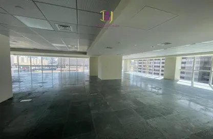 Office Space - Studio - 1 Bathroom for rent in Sama Tower - Sheikh Zayed Road - Dubai