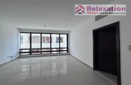 Apartment - 3 Bedrooms - 4 Bathrooms for rent in Al Najda Street - Abu Dhabi