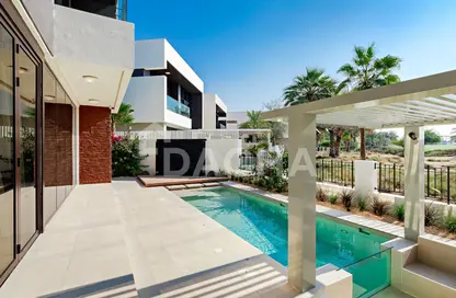 Villa - 5 Bedrooms - 7 Bathrooms for sale in Whitefield 2 - Whitefield - DAMAC Hills - Dubai