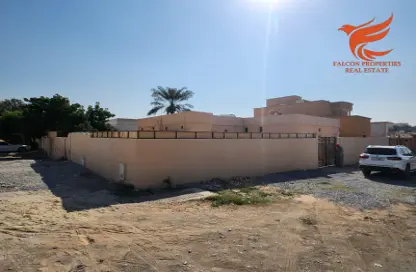 Villa - 3 Bedrooms - 3 Bathrooms for rent in Khuzam - Ras Al Khaimah