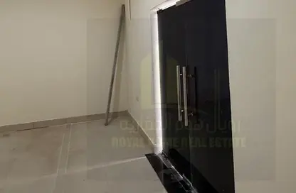 Villa - 5 Bedrooms - 4 Bathrooms for rent in Al Jurf - Ajman Downtown - Ajman