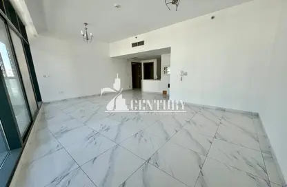 Apartment - 1 Bedroom - 2 Bathrooms for rent in Serenity Lakes 5 - Jumeirah Village Circle - Dubai