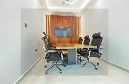 Office Space - Studio - 1 Bathroom for rent in Red Avenue - Al Garhoud - Dubai