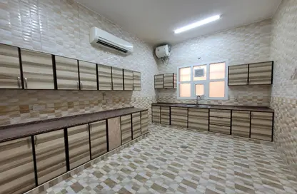 شقة - 3 غرف نوم - 4 حمامات للايجار في اس ايتش 16 - الشامخة - أبوظبي