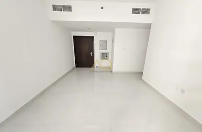 Apartment - 1 Bedroom - 2 Bathrooms for rent in New Al Taawun Road - Al Taawun - Sharjah