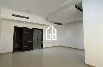 Villa - 4 Bedrooms - 5 Bathrooms for rent in Jumeirah Village Circle - Dubai