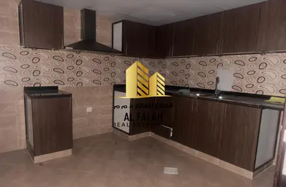 Apartment - 2 Bedrooms - 2 Bathrooms for rent in Al Jurf 2 - Al Jurf - Ajman Downtown - Ajman