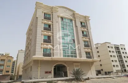 Apartment - 1 Bathroom for rent in Al Qulaya'ah - Al Sharq - Sharjah