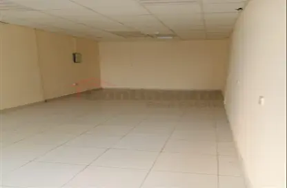 Shop - Studio for rent in Al Nad - Al Qasimia - Sharjah