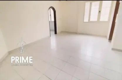 Apartment - 1 Bedroom - 1 Bathroom for rent in Al Nahyan Camp - Abu Dhabi