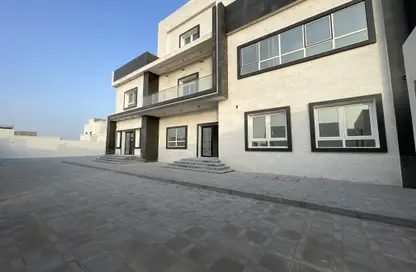 Villa - 4 Bedrooms - 6 Bathrooms for rent in Shakhbout City - Abu Dhabi