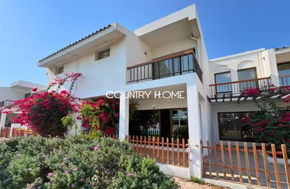 Villa - 3 Bedrooms - 4 Bathrooms for rent in Jumeirah 2 Villas - Jumeirah 2 - Jumeirah - Dubai