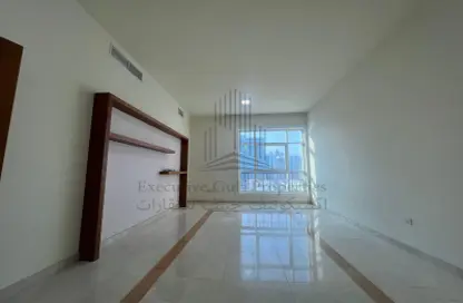 Apartment - 2 Bedrooms - 4 Bathrooms for rent in Vision Twin Towers - Al Najda Street - Abu Dhabi