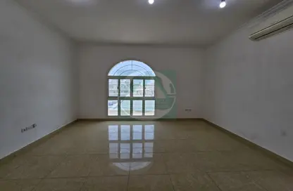 Apartment - 1 Bathroom for rent in Mohamed Bin Zayed Centre - Mohamed Bin Zayed City - Abu Dhabi