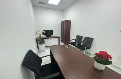 Office Space - Studio - 1 Bathroom for rent in Red Avenue - Al Garhoud - Dubai