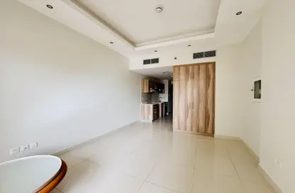 Apartment - Studio - 1 Bathroom for rent in Hera Tower - Dubai Sports City - Dubai