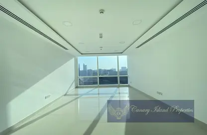 Office Space - Studio for rent in Tamani Art Tower - Business Bay - Dubai