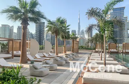 شقة - غرفة نوم - 1 حمام للبيع في رأسًا على عقب - الخليج التجاري - دبي