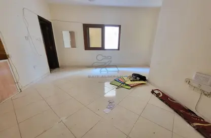 Apartment - 1 Bathroom for rent in Al Nabba - Sharjah