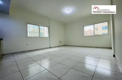 Apartment - 1 Bathroom for rent in Electra Street - Abu Dhabi