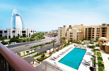 Apartment - 2 Bedrooms - 2 Bathrooms for sale in Madinat Jumeirah Living - Umm Suqeim - Dubai