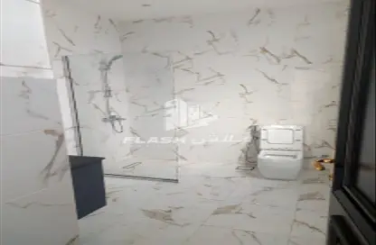 Bathroom image for: Villa - 4 Bedrooms - 6 Bathrooms for rent in Al Dhait South - Al Dhait - Ras Al Khaimah, Image 1