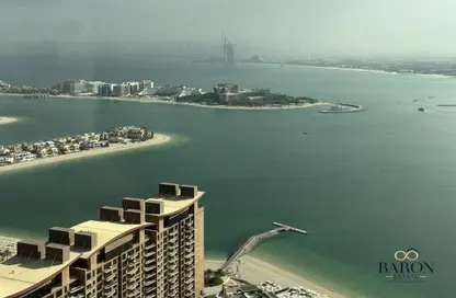 Apartment - 1 Bathroom for rent in The Palm Tower - Palm Jumeirah - Dubai