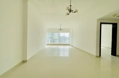 Apartment - 1 Bedroom - 2 Bathrooms for rent in Al Taawun - Sharjah