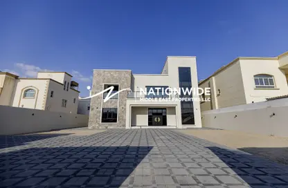 Villa - 6 Bedrooms - 7 Bathrooms for sale in Madinat Al Riyad - Abu Dhabi