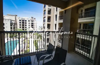 Apartment - 2 Bedrooms - 2 Bathrooms for sale in Lamtara 2 - Madinat Jumeirah Living - Umm Suqeim - Dubai