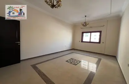 Apartment - 4 Bedrooms - 2 Bathrooms for rent in Al Khan Lagoon - Al Khan - Sharjah