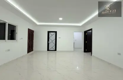 Apartment - 1 Bedroom - 2 Bathrooms for rent in Mohammed Villas 6 - Mohamed Bin Zayed City - Abu Dhabi