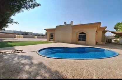 Villa - 4 Bedrooms - 7 Bathrooms for rent in Al Barsha 3 - Al Barsha - Dubai