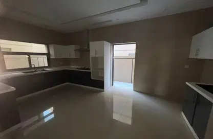 Villa - 4 Bedrooms - 6 Bathrooms for sale in Al Yasmeen 1 - Al Yasmeen - Ajman