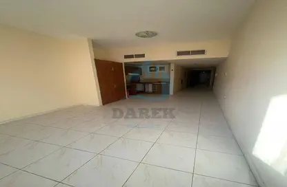 Apartment - 1 Bathroom for rent in Al Rashidiya Towers - Ajman Downtown - Ajman