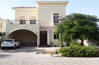 Villa - 4 Bedrooms - 5 Bathrooms for rent in The Centro - The Villa - Dubai