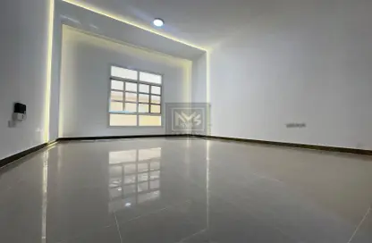 Apartment - 1 Bathroom for rent in Al Bateen Airport - Muroor Area - Abu Dhabi