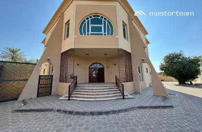 Villa - 5 Bedrooms - 6 Bathrooms for rent in Al Sarouj Street - Central District - Al Ain