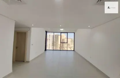 Apartment - 1 Bedroom - 2 Bathrooms for rent in Ayesha Tower - Al Jaddaf - Dubai