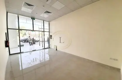 Shop - Studio for rent in Hai Al Murabbaa - Central District - Al Ain