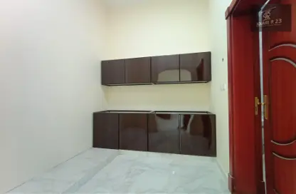 Apartment - 1 Bathroom for rent in Mohammed Villas 6 - Mohamed Bin Zayed City - Abu Dhabi