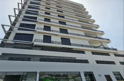 Retail - Studio - 1 Bathroom for rent in Jumeirah Garden City - Al Satwa - Dubai