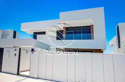 Villa - 4 Bedrooms - 6 Bathrooms for sale in West Yas - Yas Island - Abu Dhabi