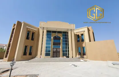 Villa - 5 Bedrooms - 6 Bathrooms for rent in Nad Al Sheba 4 - Nad Al Sheba - Dubai